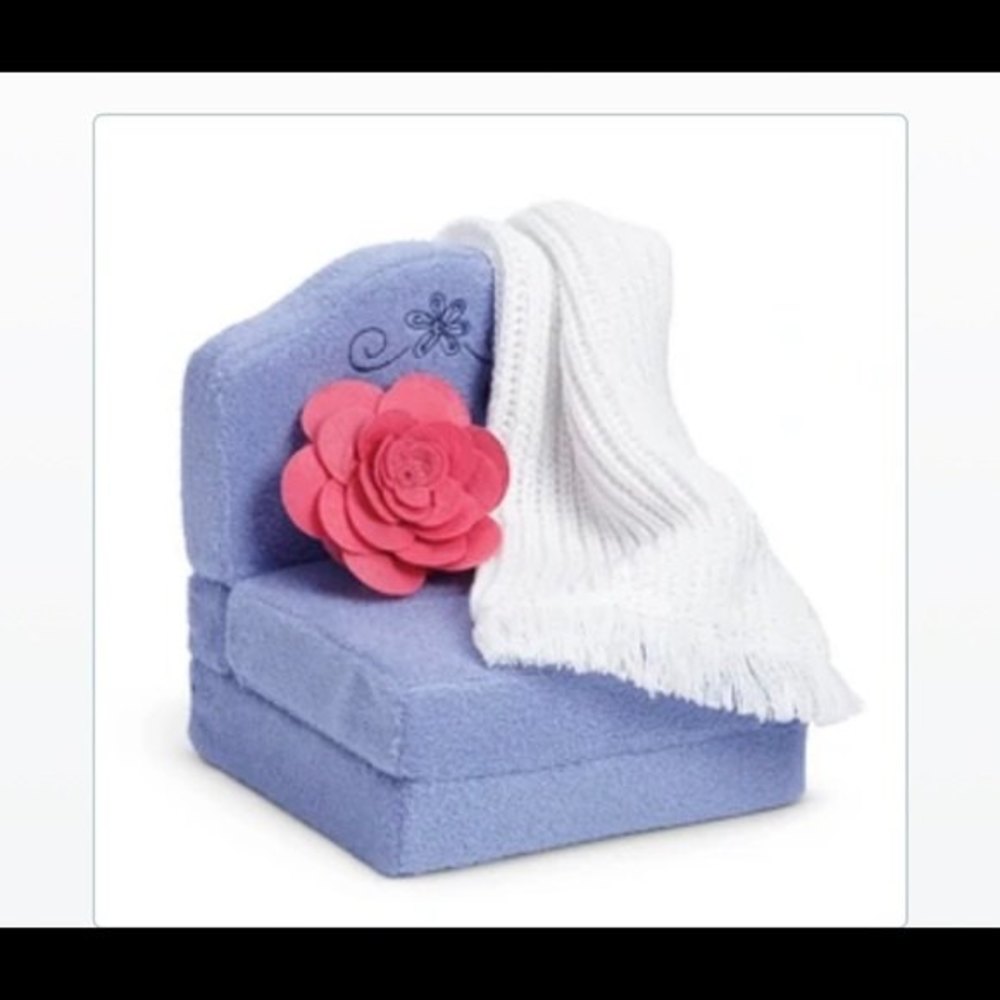 Retired American Girl Sit and Snooze Bed New